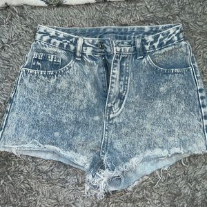 Shein Women’s Denim Shorts Light Blue Light Washed Size XS